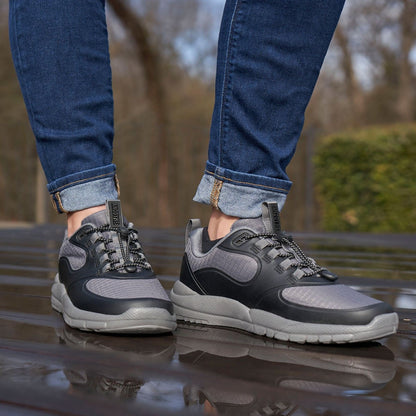 Anodyne No. 47 Trail Runner - Black